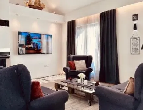 Izdavanje, trosoban stan, 130m², Mažina, Tivat - image 3