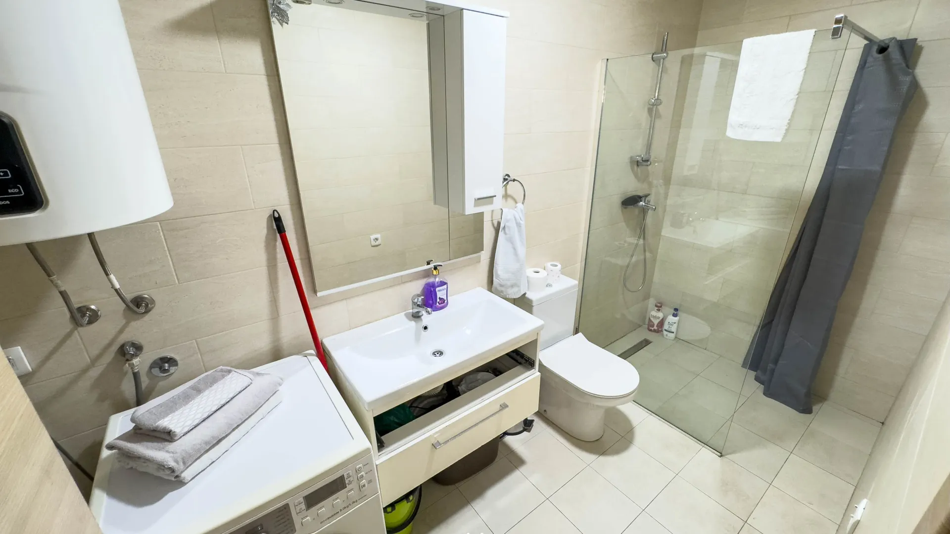 Izdavanje, dvosoban stan, 70m², Zabjelo, Podgorica