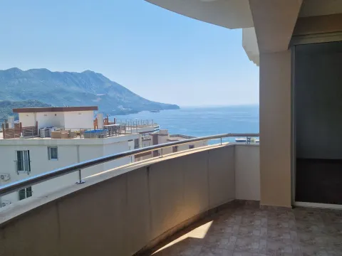 Prodaja, dvosoban stan, 105m², Bečići, Budva