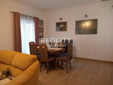 Prodaja, stan, 116m², Centar, Tivat - image 5