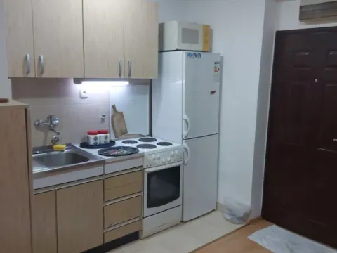 Rent, two bedroom apartment, 55m², Savski Trg, Beograd - image 4