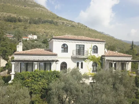 Prodaja, kuća, 550m², Reževići, Budva - image 1