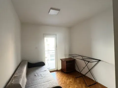 Izdavanje, dvosoban stan, 65m², Kod Big Fashion-a, Podgorica - image 5