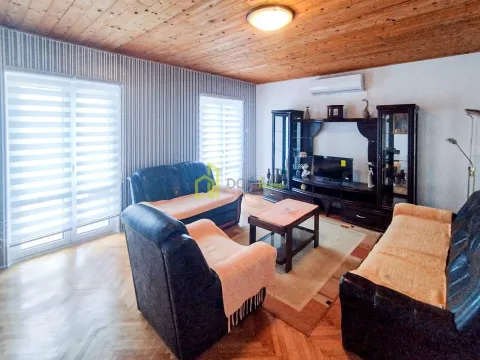 Izdavanje, kuća, 170m², Lješevići, Kotor - image 5