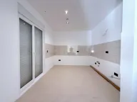 Prodaja, trosoban stan, 118m², Stari Aerodrom, Podgorica - image 2