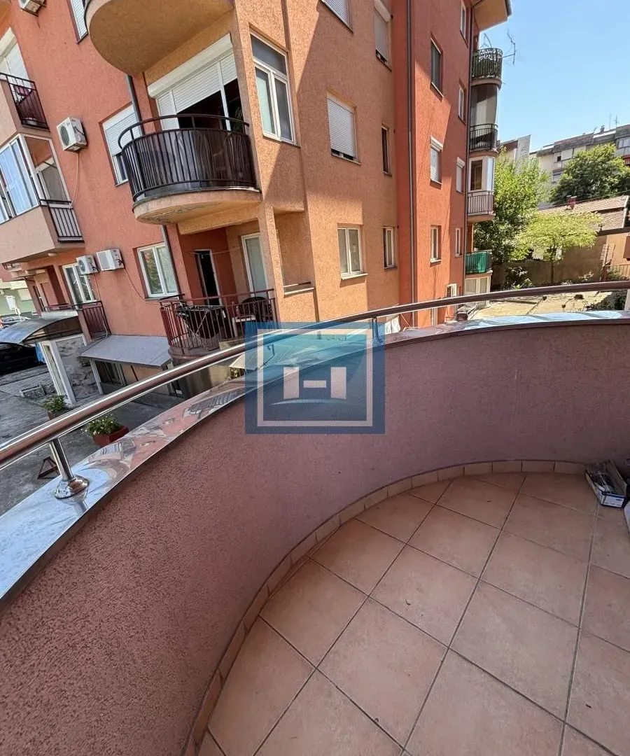 Prodaja, četvorosoban stan, 111m², Centar, Jagodina