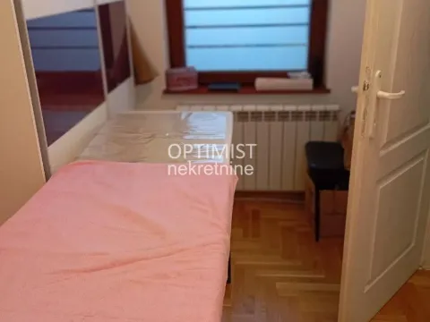 Prodaja, kuća, 54m², Uciteljsko Naselje, Zvezdara Sve Podlokacije - image 7