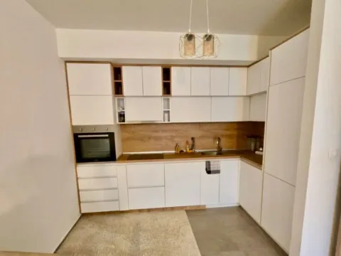 Izdavanje, dvosoban stan, 72m², City Kvart, Podgorica - image 6