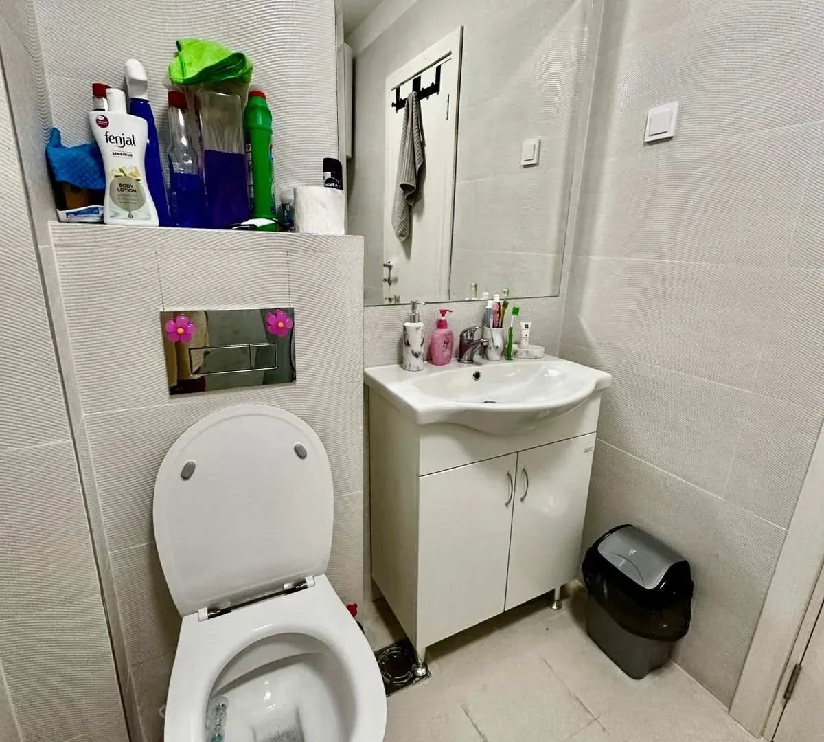 Rent, one bedroom apartment, 48m², Dobrota, Kotor