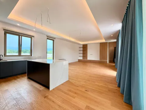 Prodaja, kuća, 296m², Begovina, Danilovgrad - image 4