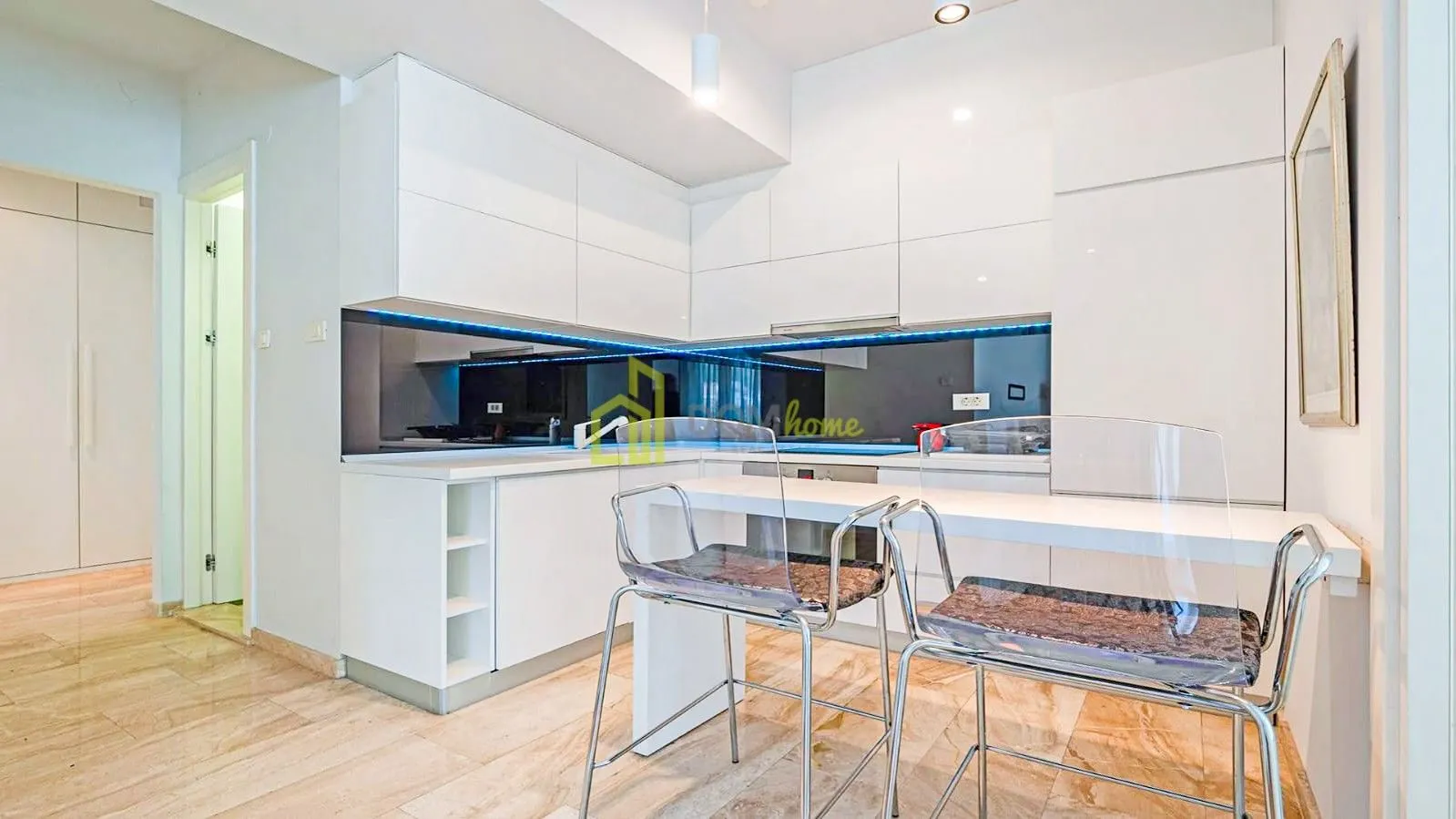 Prodaja, trosoban stan, 89m², Budva, Crna Gora