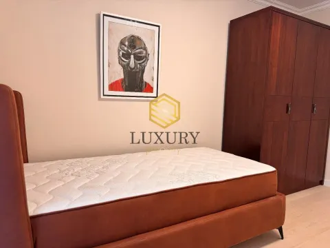 Izdavanje, dvosoban stan, 110m², Preko Morače, Podgorica - image 10