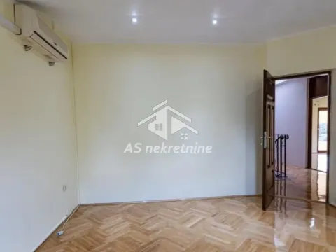 Izdavanje, stan, 210m², Savski Venac, Beograd - image 18