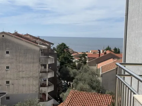 Sale, one bedroom apartment, 47m², Petrovac, Budva - image 10