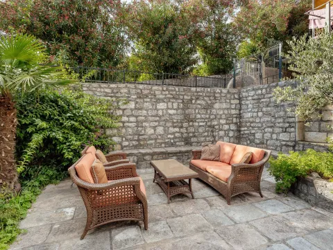 Sale, house, 291m², Lepetani, Tivat - image 20