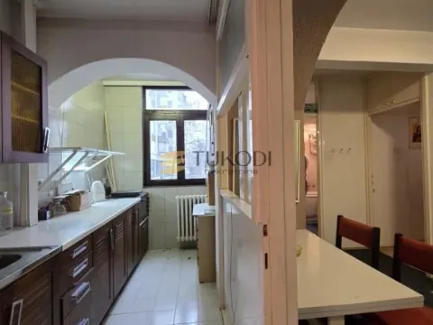 Prodaja, trosoban stan, 64m², Stari Grad, Beograd - image 12
