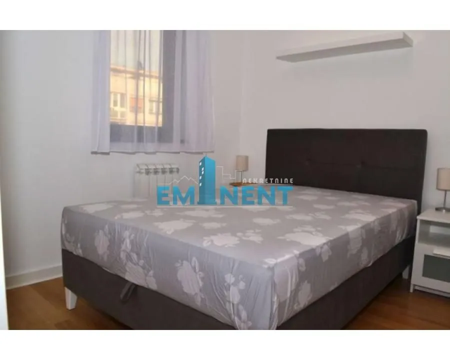Rent, two bedroom apartment, 44m², Gundulićev Venac, Beograd