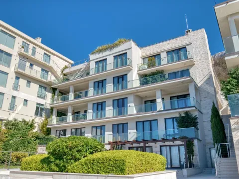 Prodaja, dvosoban stan, 131m², Rijeka Reževići, Budva - image 4