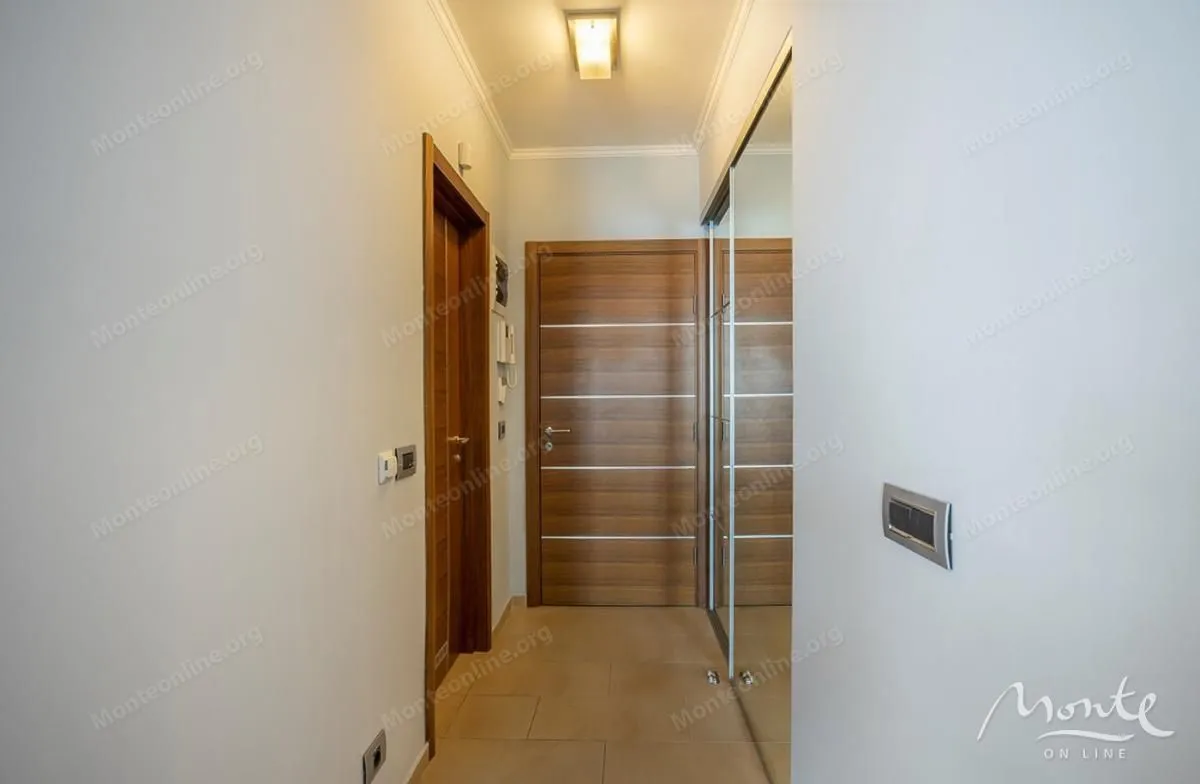 Prodaja, jednosoban stan, 47m², Budva, Crna Gora