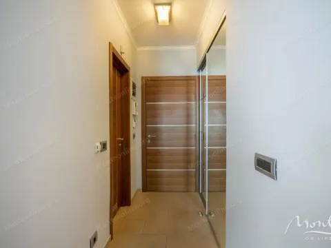 Sale, one bedroom apartment, 47m², Budva, Crna Gora - image 8