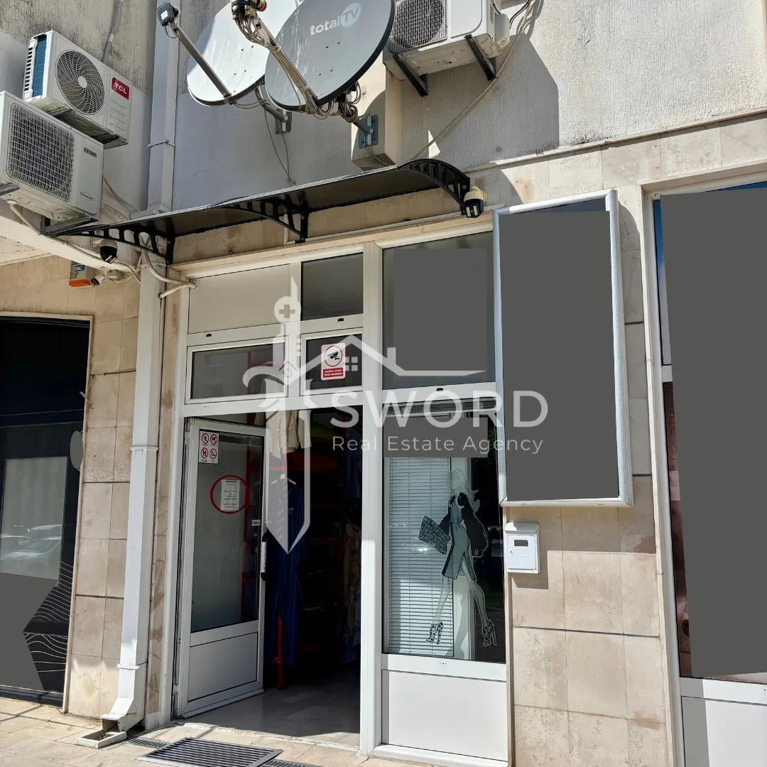 Sale, office space, 24m², Centar, Bar