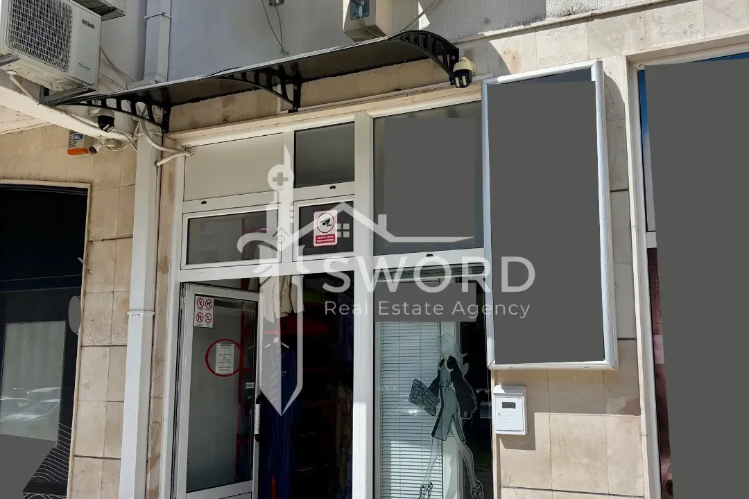Sale, office space, 24m², Centar, Bar