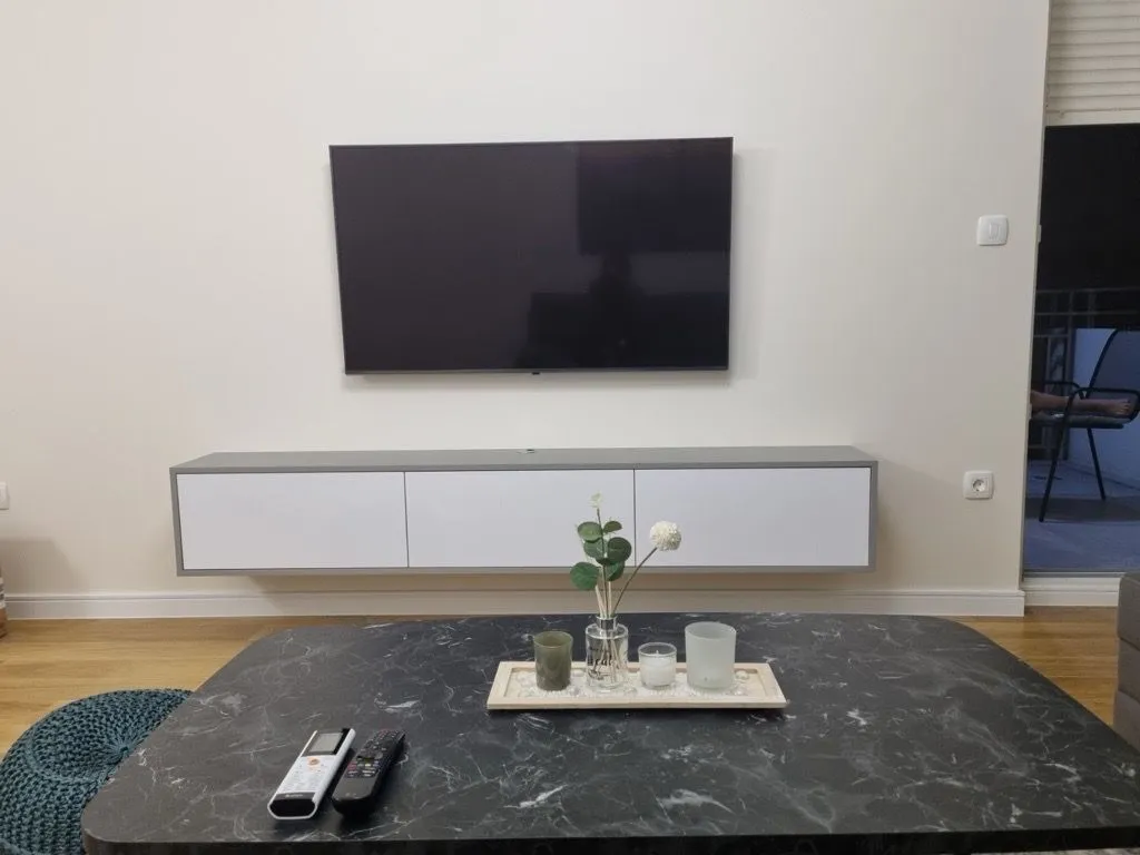 Izdavanje, jednosoban stan, 49m², Central Point, Podgorica