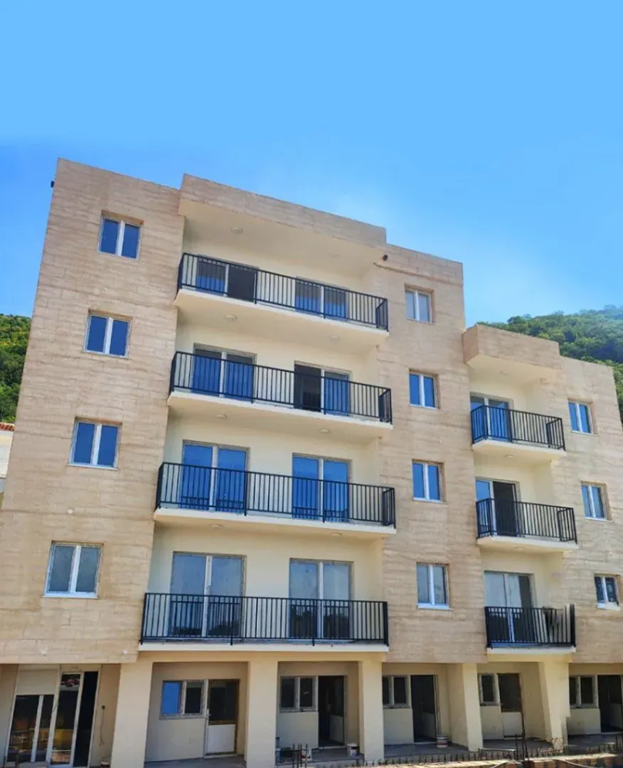 Sale, two bedroom apartment, 55m², Petrovac, Budva