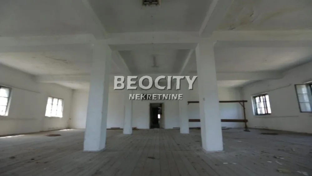 Izdavanje, poslovni prostor, 6483m², Vladičin Han, Srbija