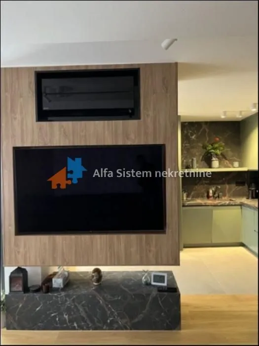 Rent, three bedroom apartment, 85m², Crveni Krst, Beograd