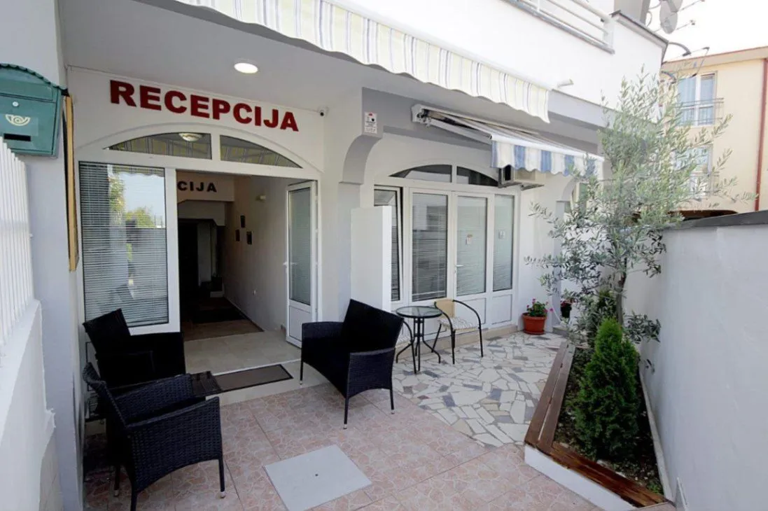 Sale, house, 552m², Šušanj, Bar