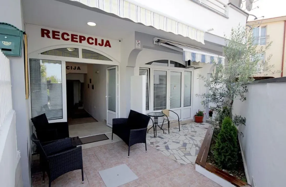 Sale, house, 552m², Šušanj, Bar