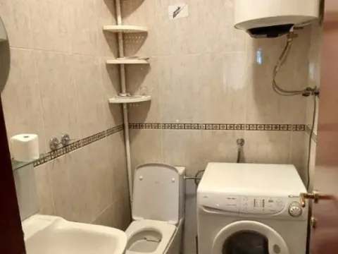 Izdavanje, jednosoban stan, 70m², Centar, Bar - image 8