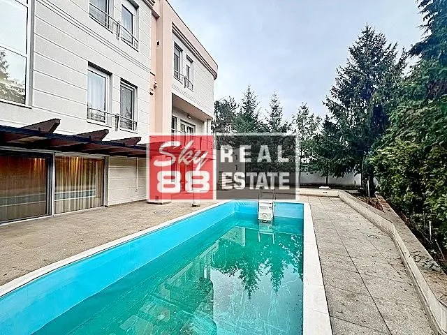 Prodaja, kuća, 371m², Savski Venac, Beograd