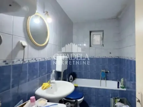 Prodaja, stan, 31m², Petlovo Brdo, Beograd - image 5