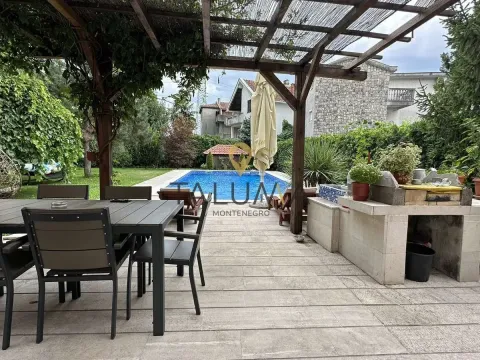 Prodaja, kuća, 340m², Gorica C, Podgorica - image 4