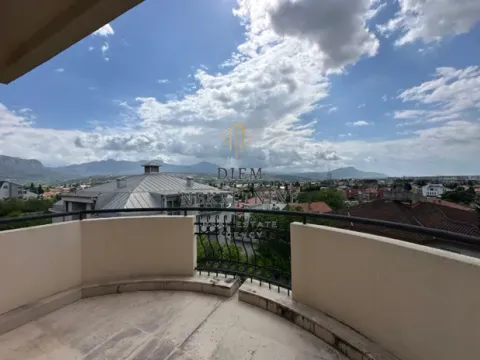 Rent, apartment, 280m², Gorica C, Podgorica - image 3