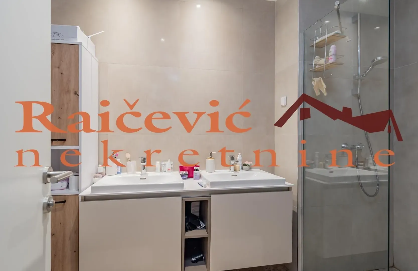 Prodaja, četvorosoban stan, 110m², Savski Venac, Beograd