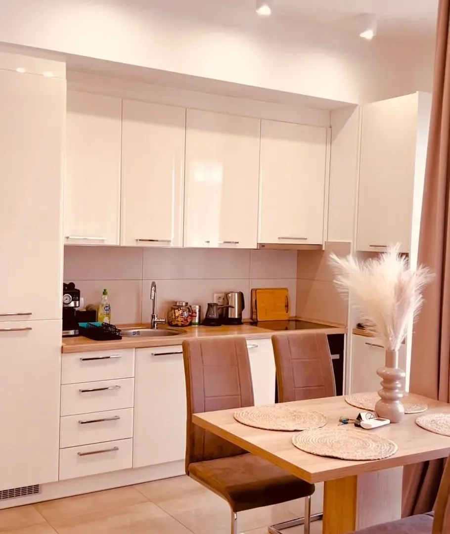 Rent, one bedroom apartment, 45m², Tivat, Crna Gora