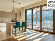 Prodaja, četvorosoban stan, 266m², Kumbor, Herceg Novi - image 1