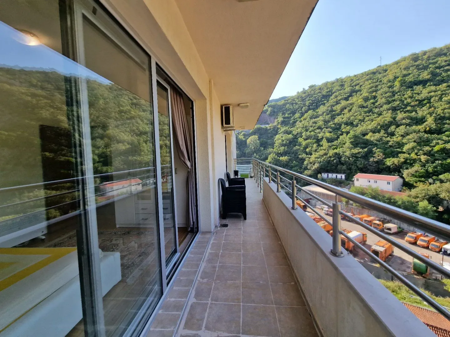 Rent, two bedroom apartment, 81m², Bečići, Budva