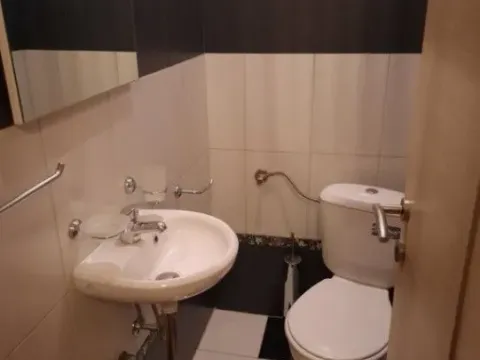 Izdavanje, dvosoban stan, 79m², Krivi Most, Podgorica - image 10