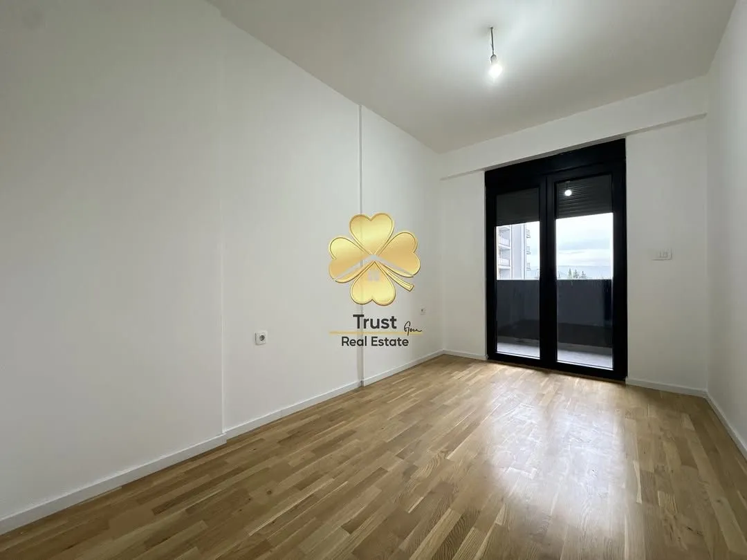 Izdavanje, jednosoban stan, 45m², Stari Aerodrom, Podgorica