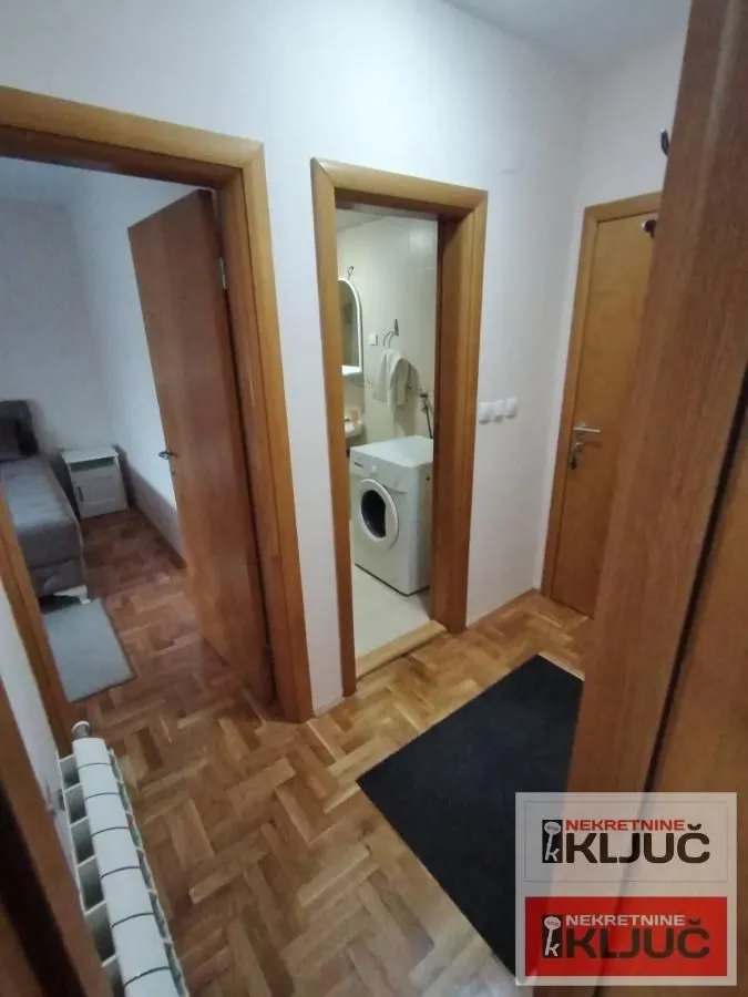 Izdavanje, jednosoban stan, 35m², Nova Detelinara, Novi Sad Sve Podlokacije