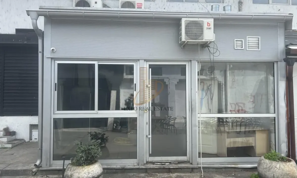 Izdavanje, poslovni prostor, 180m², Autokomanda, Voždovac Sve Podlokacije