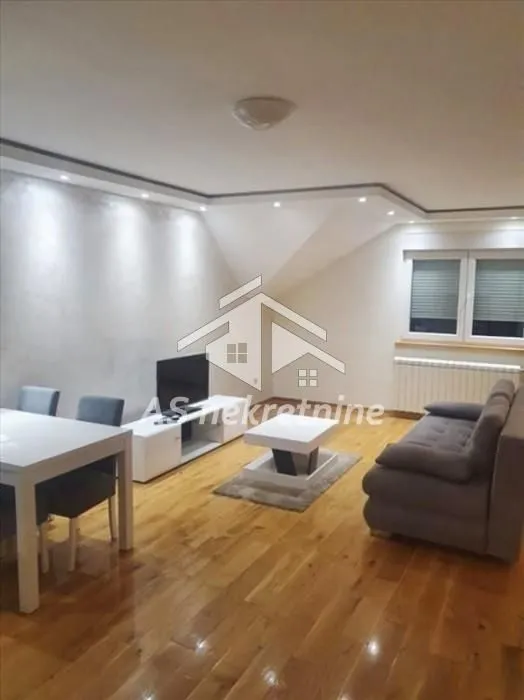 Izdavanje, trosoban stan, 62m², Lekino Brdo, Voždovac Sve Podlokacije