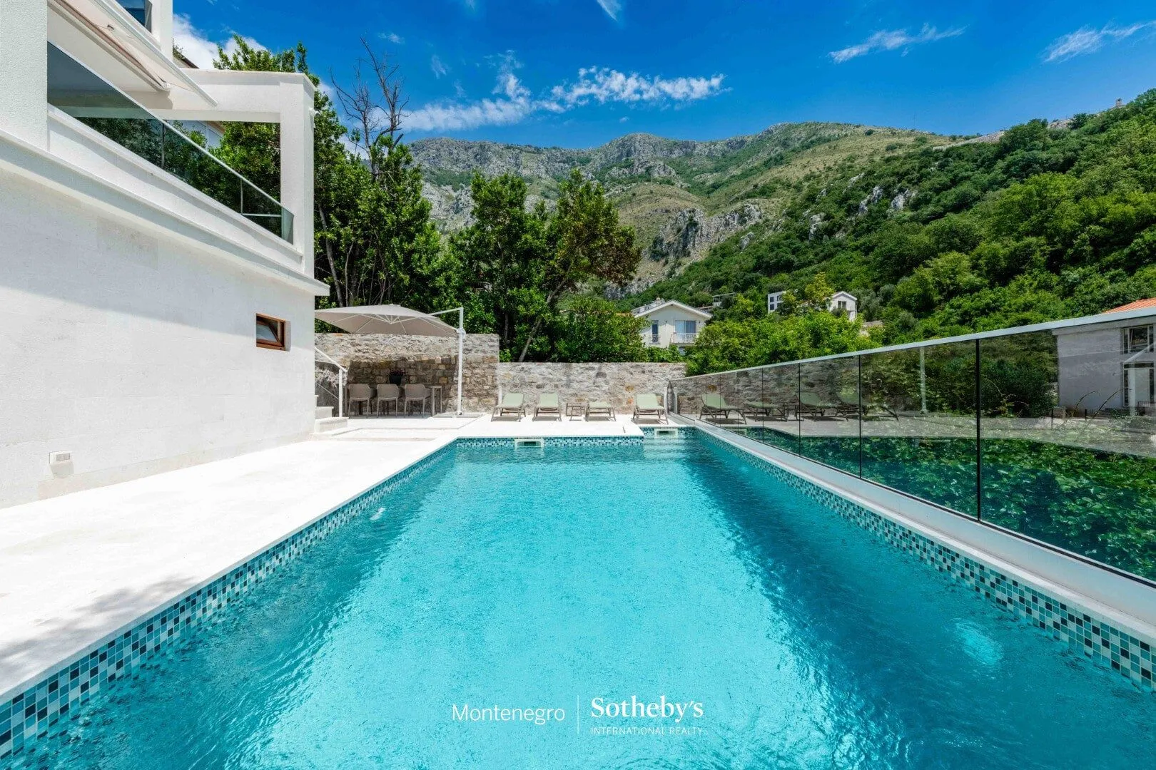 Prodaja, kuća, 261m², Rijeka Reževići, Budva