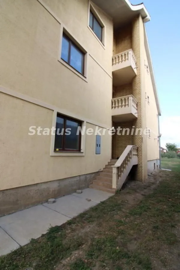 Prodaja, kuća, 420m², Temerin, Novi Sad