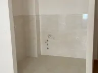 Izdavanje, jednosoban stan, 40m², Central Point, Podgorica - image 5