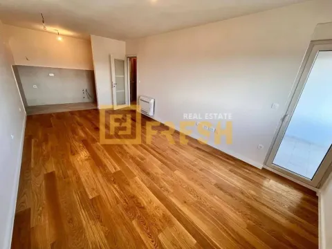 Izdavanje, dvosoban stan, 70m², City Kvart, Podgorica - image 2